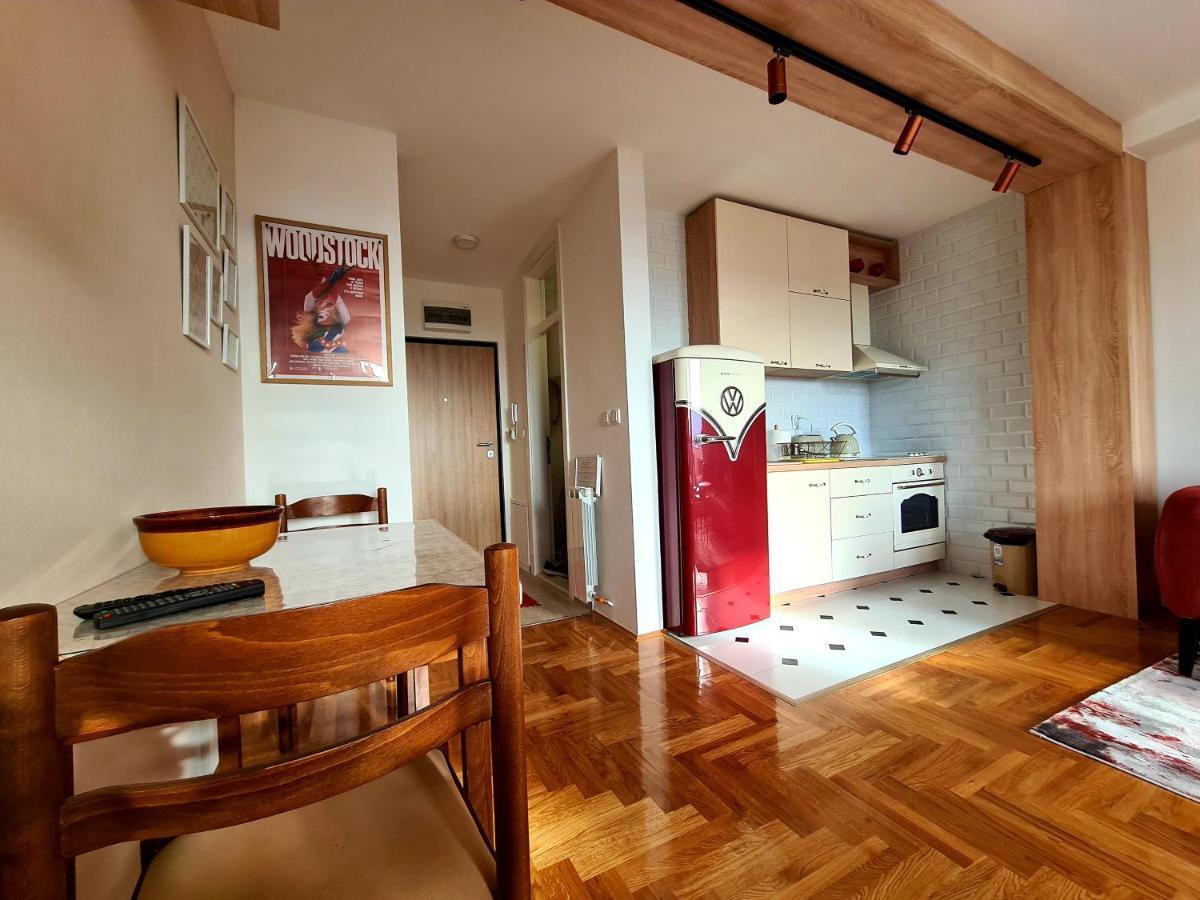 Lilly Dream Home Apartment Retro Back To 60S And 70S Sarajevo Saraievo Exterior foto