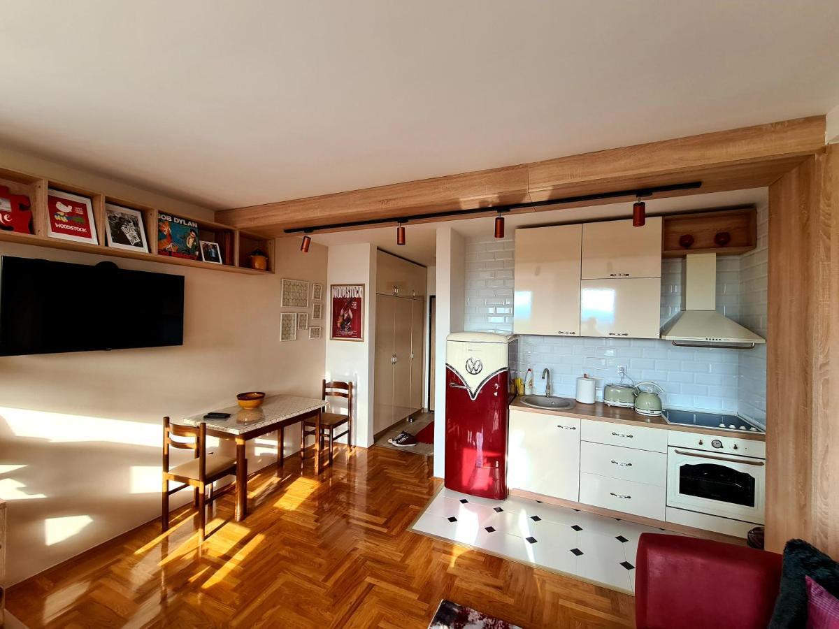 Lilly Dream Home Apartment Retro Back To 60S And 70S Sarajevo Saraievo Exterior foto