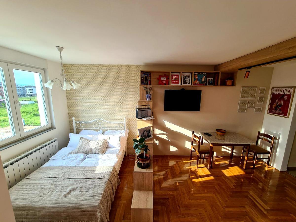 Lilly Dream Home Apartment Retro Back To 60S And 70S Sarajevo Saraievo Exterior foto